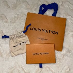 LOUIS VUITTON small box, shopping bag, and dust bag set